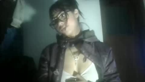 Snapshot of angelita_33 chatting on 10-20-25, 04:35 angelita_33 online show from 10-20-25, 04:35
