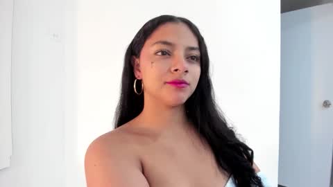 Snapshot of angelitafrodita chatting on 12-19-25, 11:17 A F R O D I T A online show from 12-19-25, 11:17