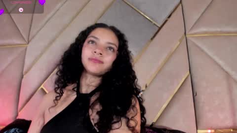 A F R O D I T A online show from 04-01-26, 01:41