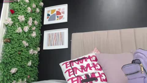 Snapshot of angelitawild_ chatting on 03-09-25, 07:48 angel online show from 03-09-25, 07:48