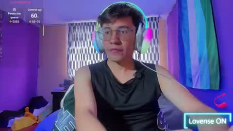 Snapshot of angelito18_twink chatting on 06-16-26, 08:22 Angel online show from 06-16-26, 08:22