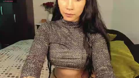  ANGELA ISABELLA  online show from 04-25-26, 07:55