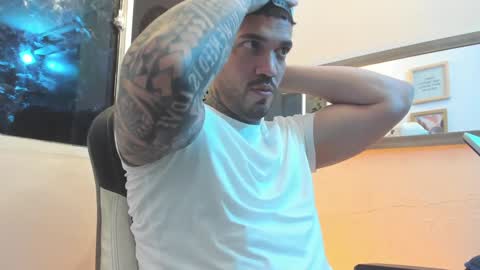 angellatino0 online show from 02-08-25, 04:36