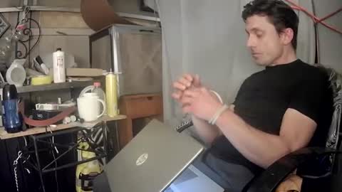 Snapshot of angellcandy chatting on 10-20-25, 03:18 angellcandy online show from 10-20-25, 03:18