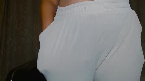 angelll_sky00 online show from 09-24-25, 07:12