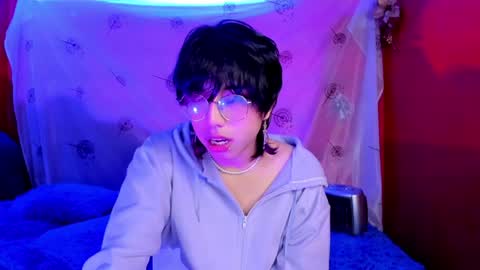 Snapshot of angellonfire chatting on 12-28-24, 07:22 Angel  online show from 12-28-24, 07:22