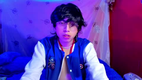 Snapshot of angellonfire chatting on 12-30-24, 07:04 Angel  online show from 12-30-24, 07:04