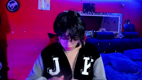 Snapshot of angellonfire chatting on 12-31-24, 06:59 Angel  online show from 12-31-24, 06:59