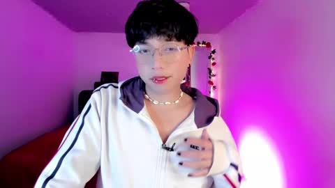 Angel  online show from 11-23-25, 08:36