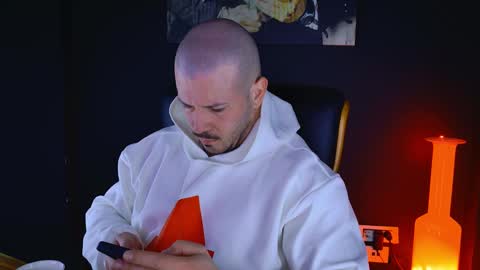 BlackWolf online show from 01-12-25, 01:05