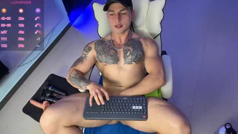 Angelo Ferro online show from 02-08-25, 01:43