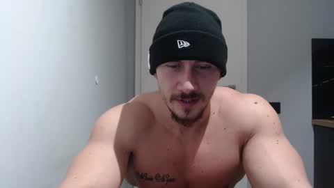  ------- SEX SHOW WITH GUYS AND GIRLS  MUSCLE SHOW online show from 01-15-25, 07:55