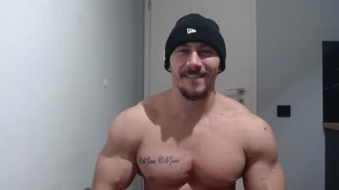  ------- SEX SHOW WITH GUYS AND GIRLS  MUSCLE SHOW online show from 01-18-25, 03:16