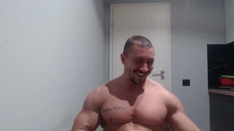  ------- SEX SHOW WITH GUYS AND GIRLS  MUSCLE SHOW online show from 12-05-25, 04:25