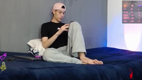 angeloo 666 online show from 09-12-25, 07:58