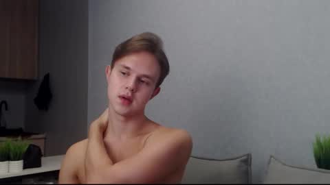 Angel online show from 10-24-25, 08:55