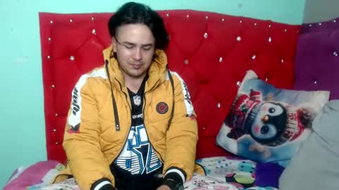 angels_0001 online show from 04-08-26, 03:06