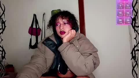 Snapshot of angelsdustxxx chatting on 01-31-25, 09:16 online show from 01-31-25, 09:16