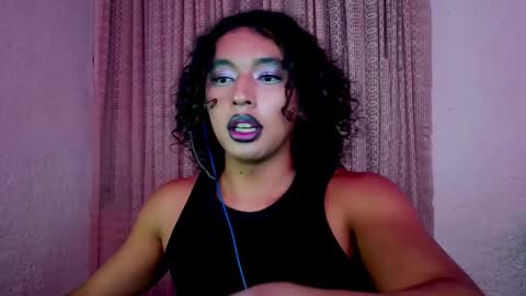 Snapshot of angelsdustxxx chatting on 09-23-25, 04:37 online show from 09-23-25, 04:37