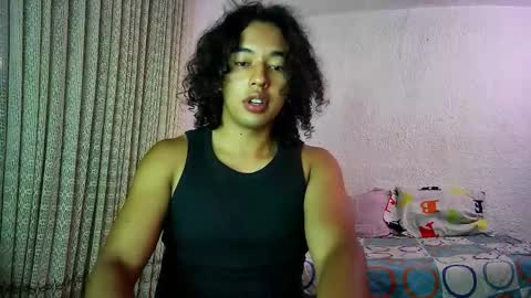 Snapshot of angelsdustxxx chatting on 03-21-26, 05:56 online show from 03-21-26, 05:56