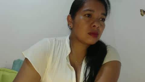 Snapshot of angelsexylatina chatting on 05-12-26, 11:35 rebeca online show from 05-12-26, 11:35