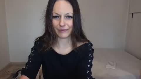 Giulia online show from 04-03-26, 12:03