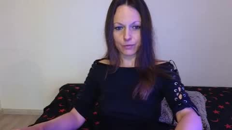 Giulia online show from 05-21-26, 12:34