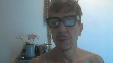 Snapshot of angelsound777 chatting on 10-31-25, 08:59 angelsound777 online show from 10-31-25, 08:59