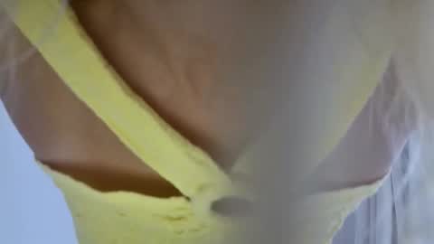 Alesia online show from 09-23-25, 05:54