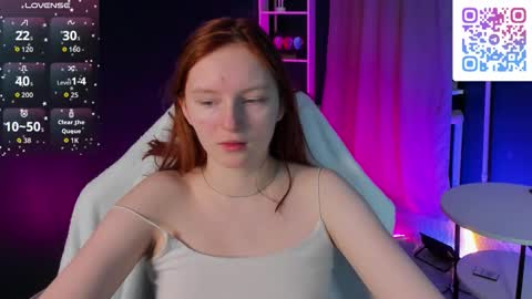 Snapshot of angelwise chatting on 12-20-25, 03:13 angelwise online show from 12-20-25, 03:13