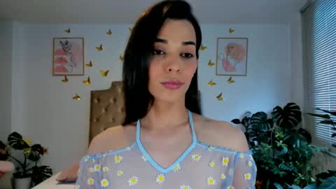 Snapshot of angie_modelo chatting on 06-11-26, 08:07 Anabella online show from 06-11-26, 08:07