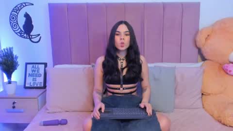 Milo ----       online show from 01-02-25, 08:06