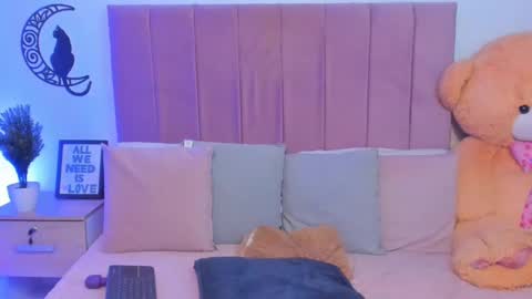 Milo ----       online show from 02-15-25, 08:11