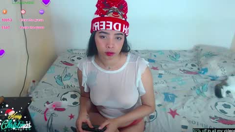 Snapshot of angielee01 chatting on 12-24-24, 10:22 Angie y Andres online show from 12-24-24, 10:22