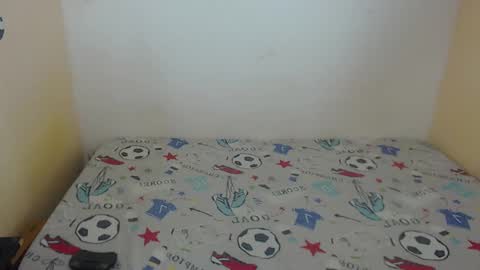 Snapshot of angielee01 chatting on 01-14-25, 10:48 Angie y Andres online show from 01-14-25, 10:48