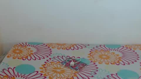 Snapshot of angielee01 chatting on 01-22-25, 11:56 Angie y Andres online show from 01-22-25, 11:56