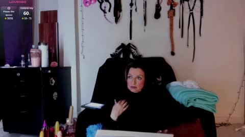 Snapshot of angierot2025 chatting on 11-18-25, 11:59 angierot2025 online show from 11-18-25, 11:59