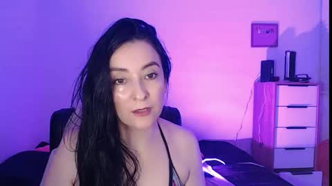 Snapshot of angiesquirt chatting on 02-11-25, 12:49 VALENTINA online show from 02-11-25, 12:49