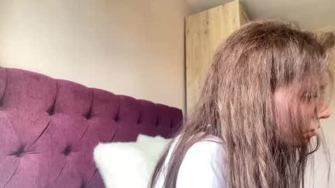 Ann online show from 06-08-26, 06:25