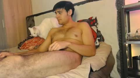 Snapshot of angrydeimos chatting on 02-18-25, 03:10 Deimos online show from 02-18-25, 03:10