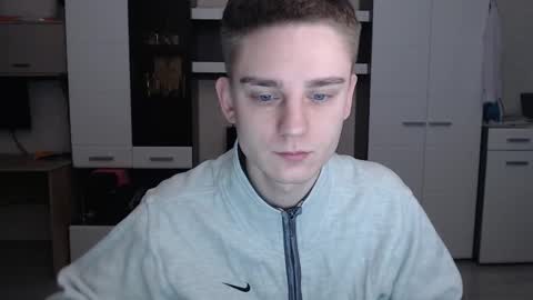 Snapshot of angryzan chatting on 12-24-24, 04:22 vodka online show from 12-24-24, 04:22