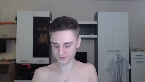 Snapshot of angryzan chatting on 12-25-24, 08:07 vodka online show from 12-25-24, 08:07