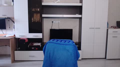 Snapshot of angryzan chatting on 01-13-25, 06:38 vodka online show from 01-13-25, 06:38