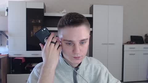 Snapshot of angryzan chatting on 01-22-25, 07:14 vodka online show from 01-22-25, 07:14