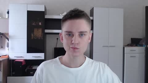 Snapshot of angryzan chatting on 01-24-25, 07:30 vodka online show from 01-24-25, 07:30