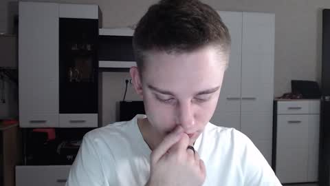 Snapshot of angryzan chatting on 01-27-25, 03:37 vodka online show from 01-27-25, 03:37