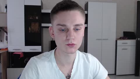 Snapshot of angryzan chatting on 01-27-25, 06:41 vodka online show from 01-27-25, 06:41