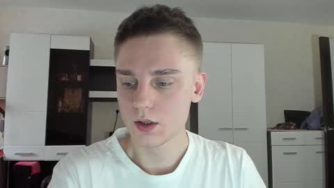 Snapshot of angryzan chatting on 01-28-25, 10:34 vodka online show from 01-28-25, 10:34