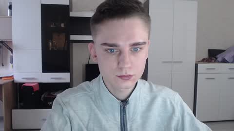 Snapshot of angryzan chatting on 01-29-25, 08:18 vodka online show from 01-29-25, 08:18