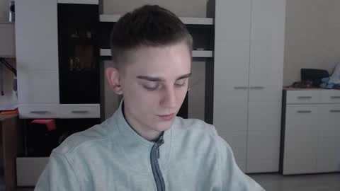 Snapshot of angryzan chatting on 01-30-25, 10:19 vodka online show from 01-30-25, 10:19